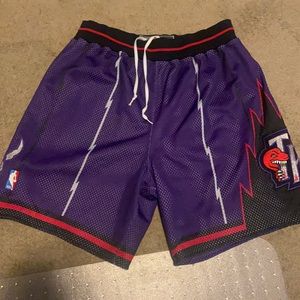 Nike team sports Toronto Raptors shorts